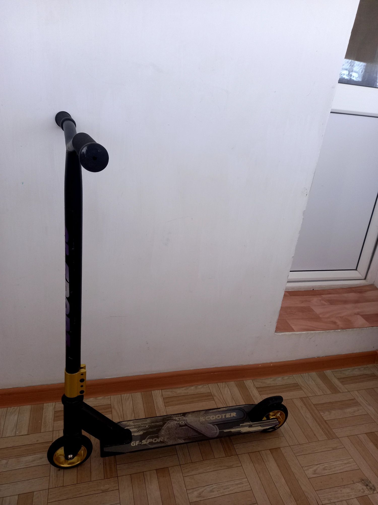 Продам самокат в хорошем состоянии