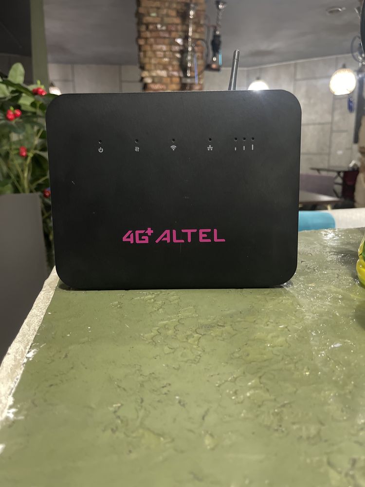 Роутер Altel в хорошем состояние