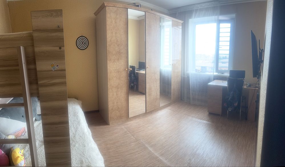 Продам квартиру на степном 4