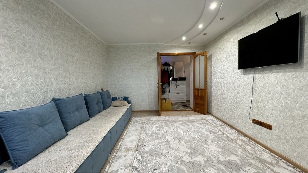 Продам 3 комнатную квартиру район 6 школы