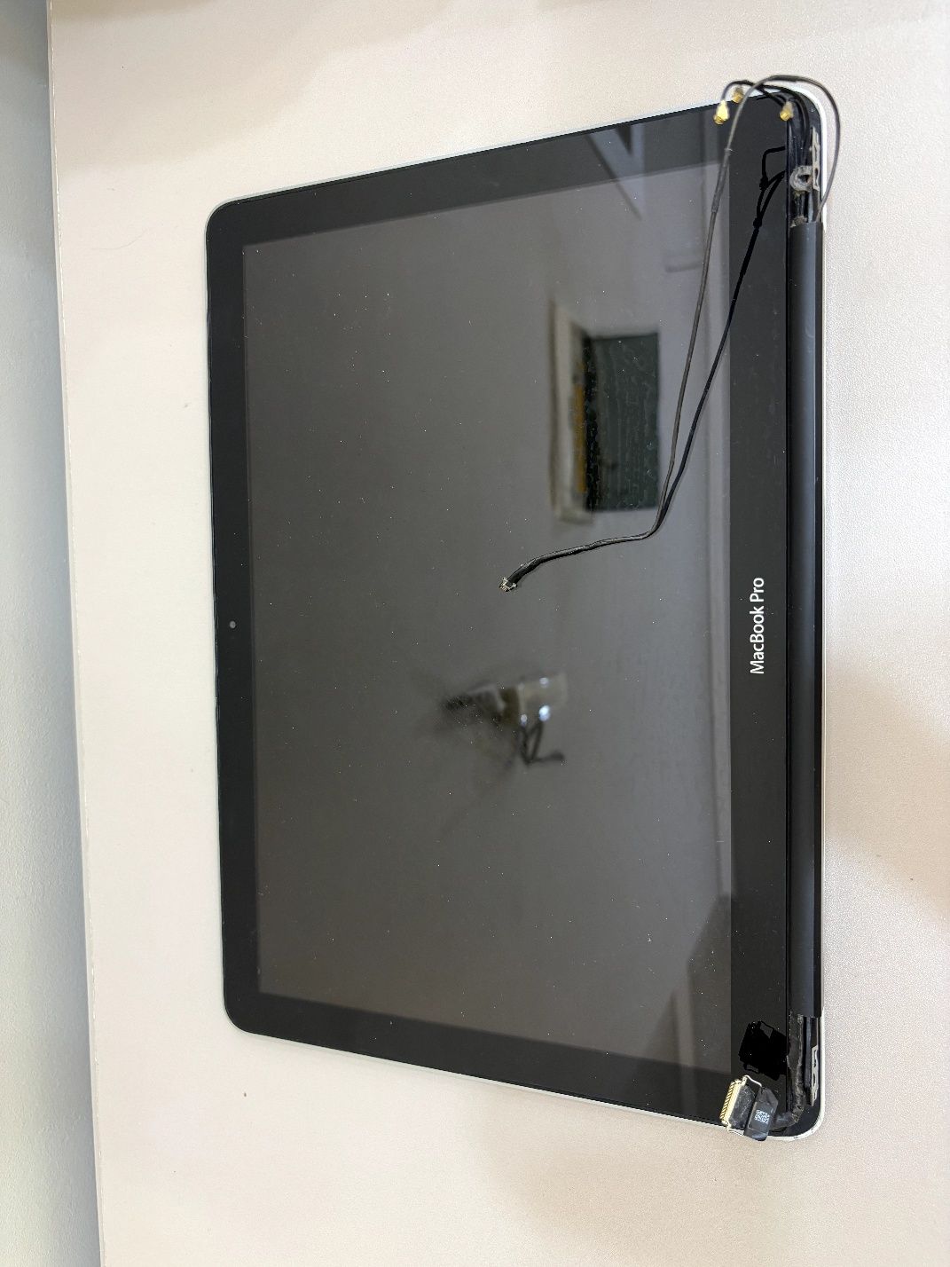 Macbook Pro, Core i5, 500GB.