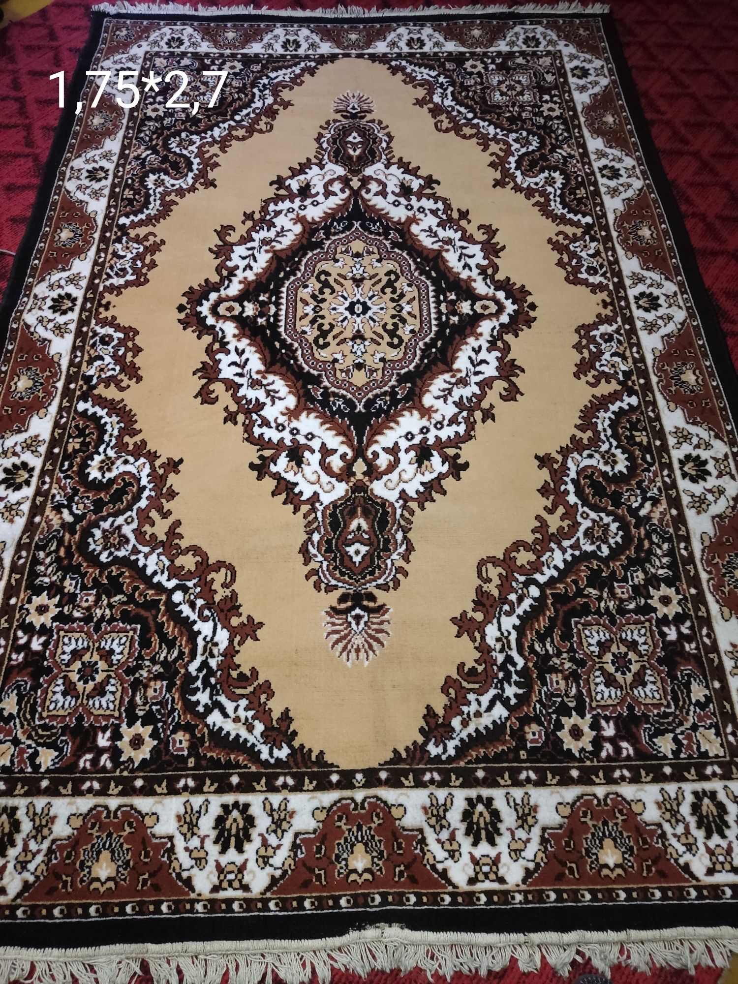 Ковры (размеры: 2,7*1,75м. / 2,65*1,62м)