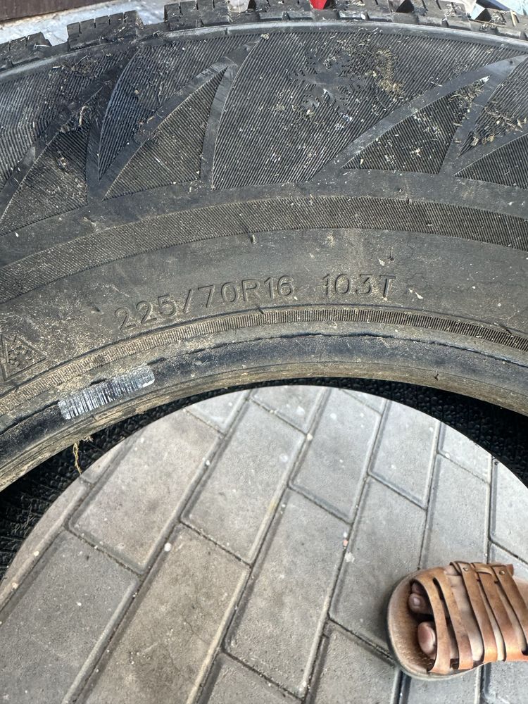 Резина 225/70 R16