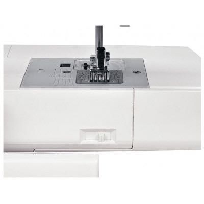 Швейная машина Janome DC 3900