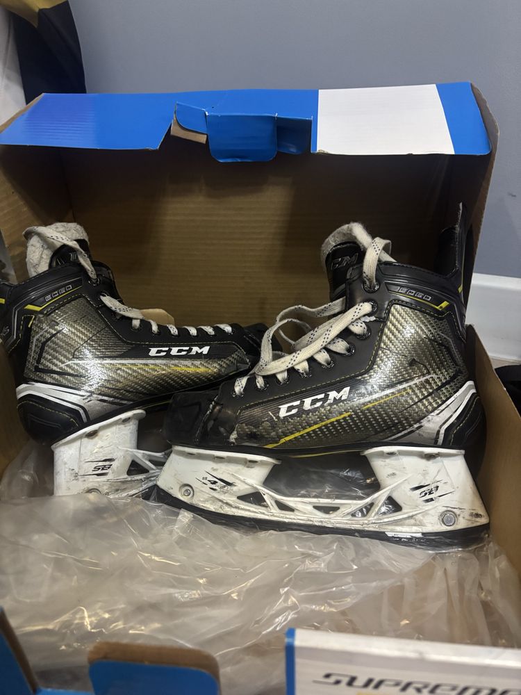 продам коньки ccm tacks 9060