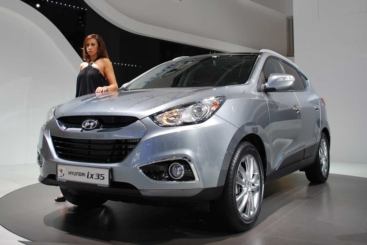Телевизор экран Hyundai Tucson ix35 туксон 10-15
