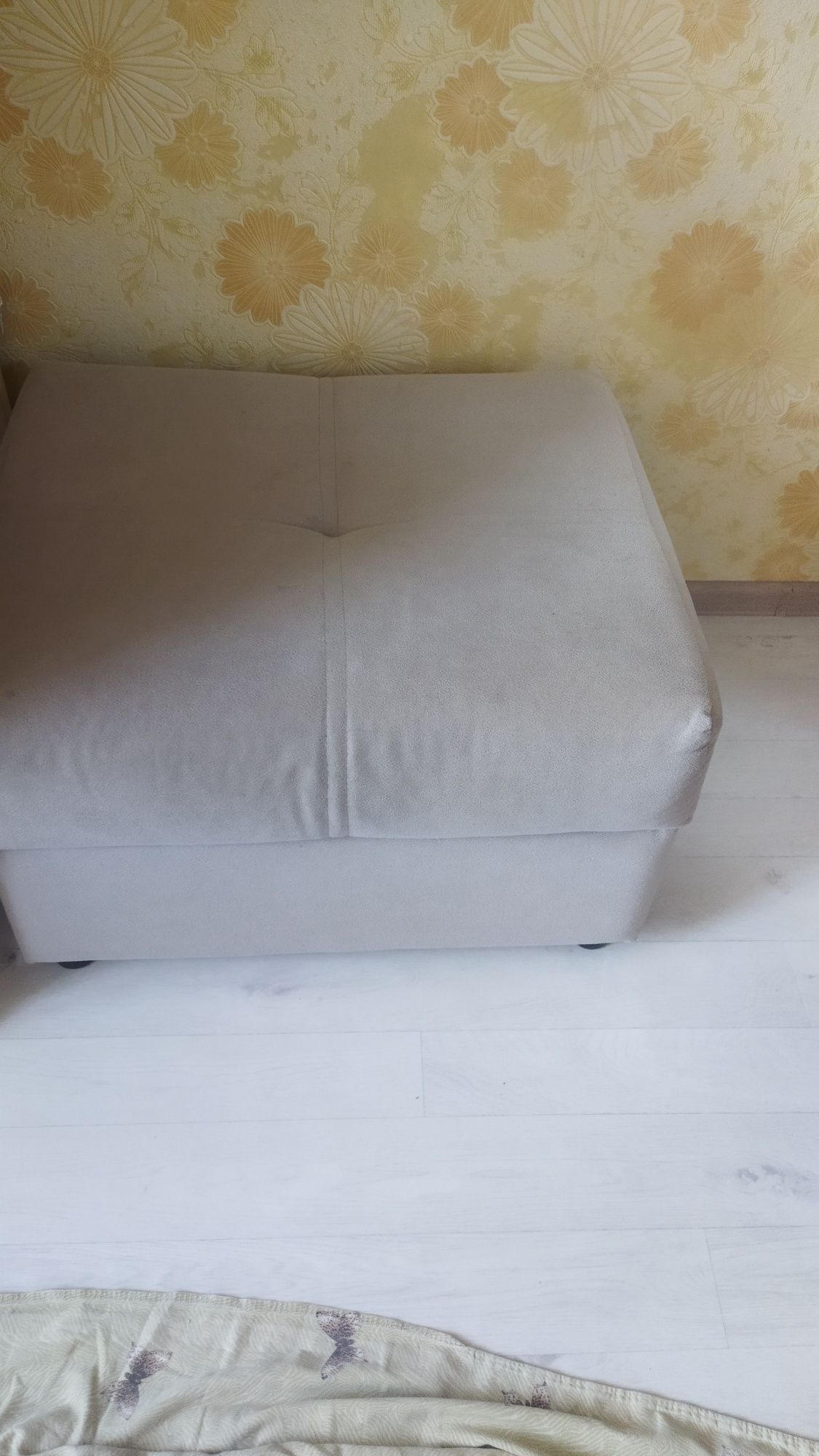 Продам диван в хорошем состоянии