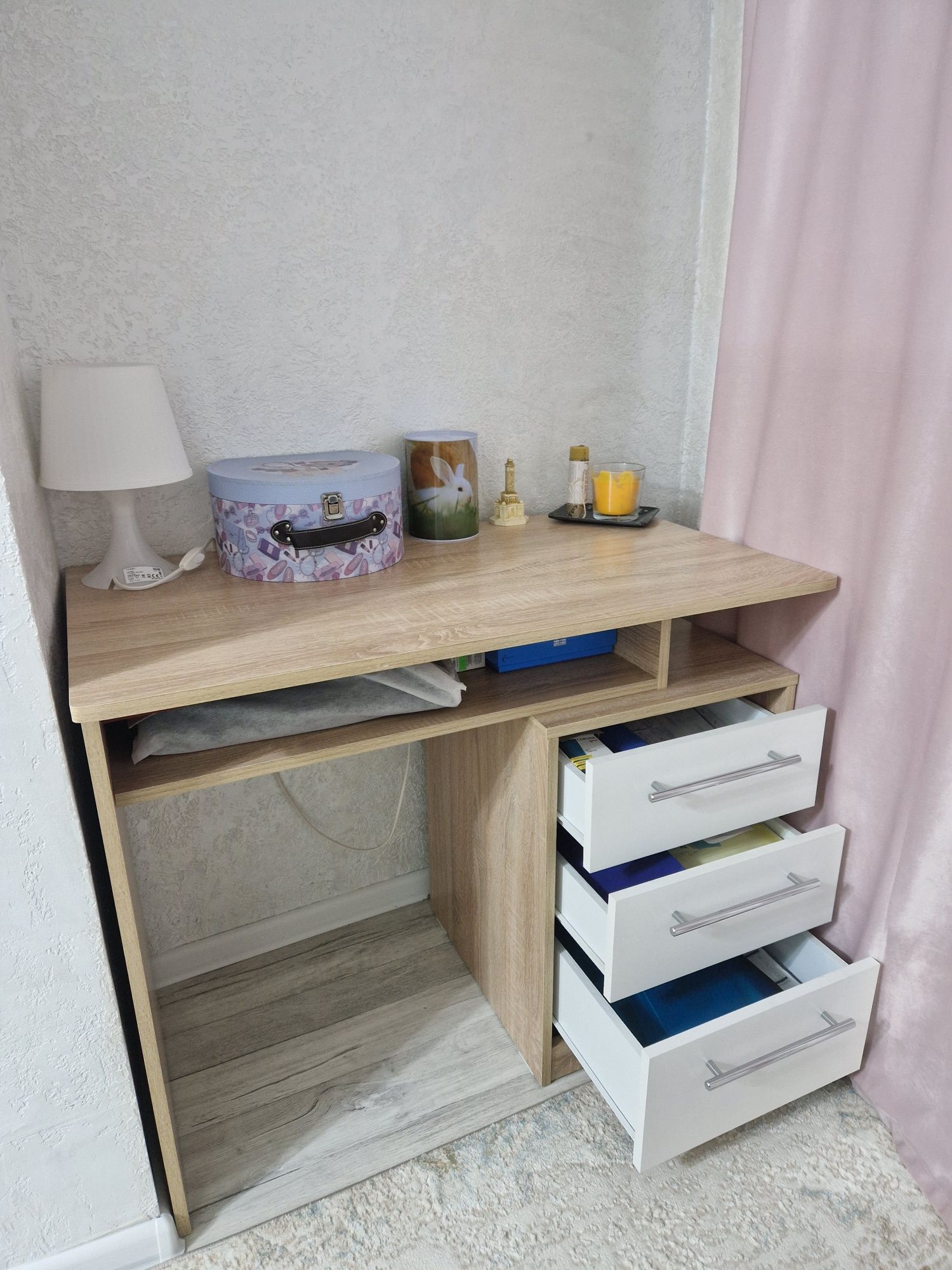 Стол письменный 96 × 54 × 77