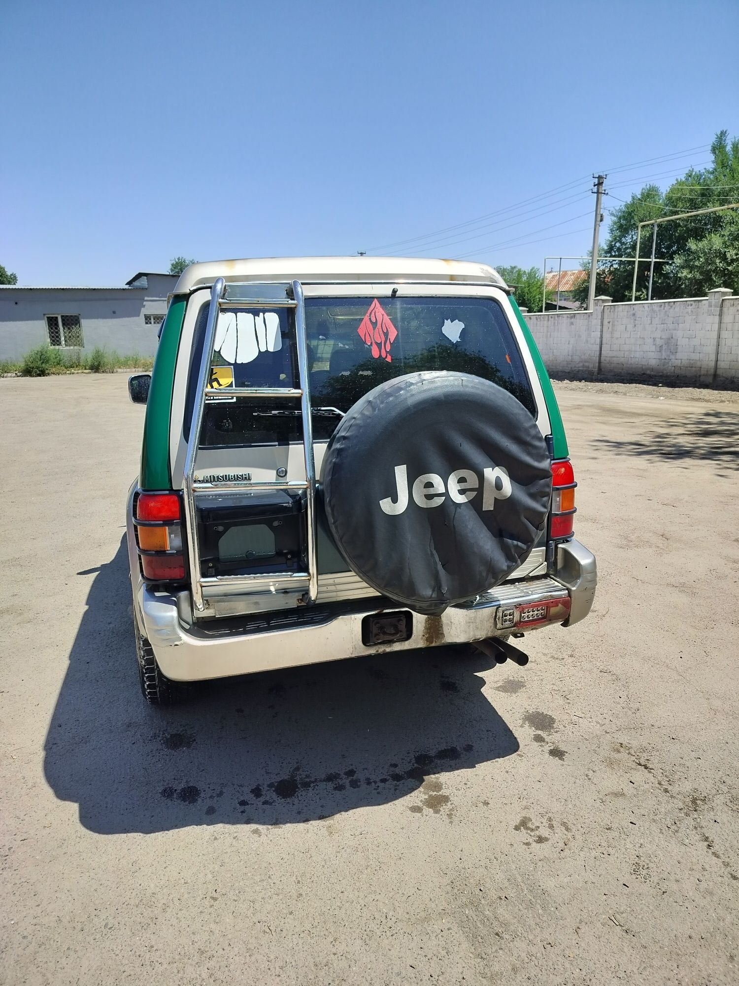 Продам Pajero 2 (3л бензин)