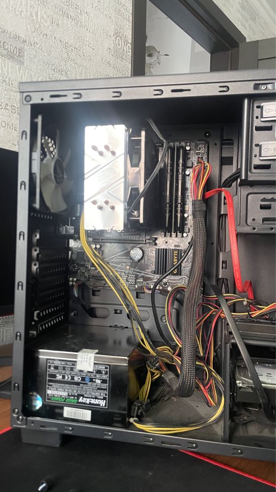 Системный блок I3-10100f, 16 озу,