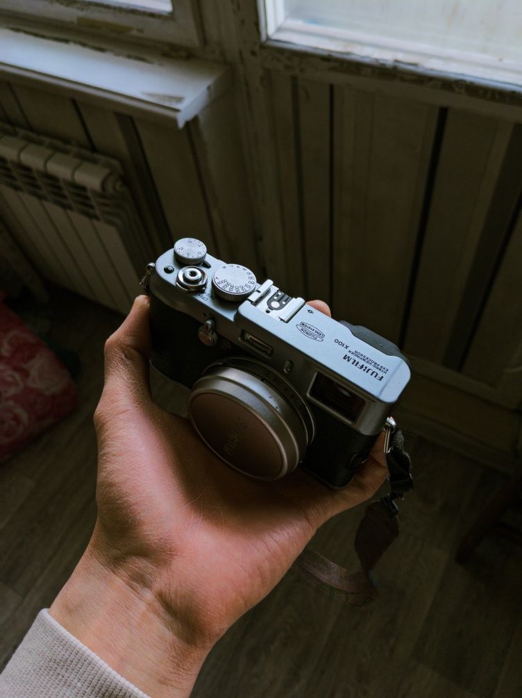 Продам Fujifilm x100