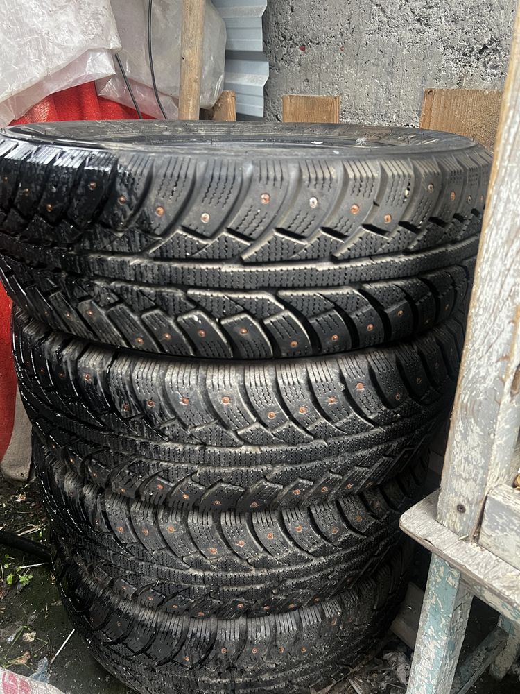Продам зимние шины 185/65/15