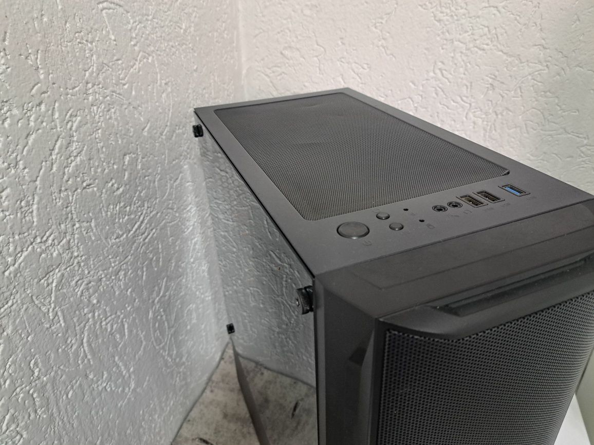 Продам игровой системный блок AEROCOOL  (идеал)