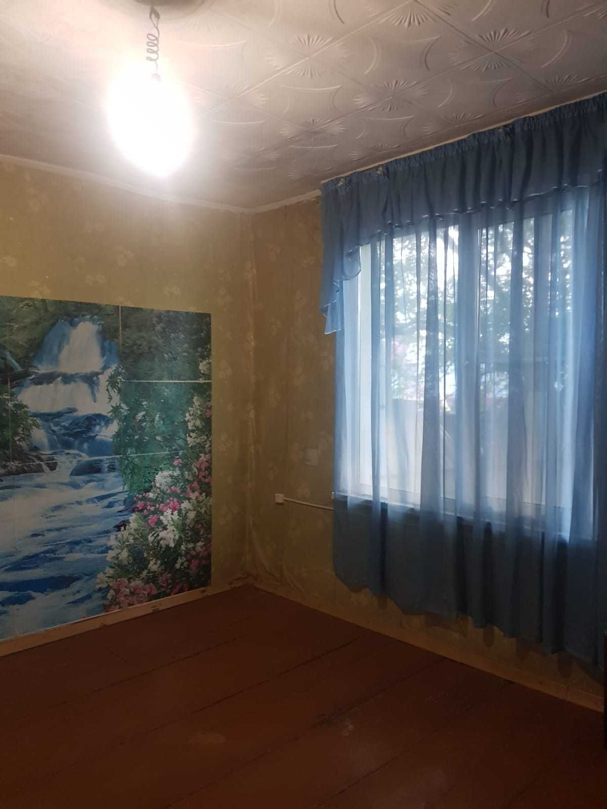 Продаётся 3-комнатная квартира в доме барачного типа