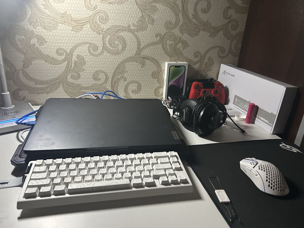 Игровой ноутбук Lenovo LOQ 15IAX9