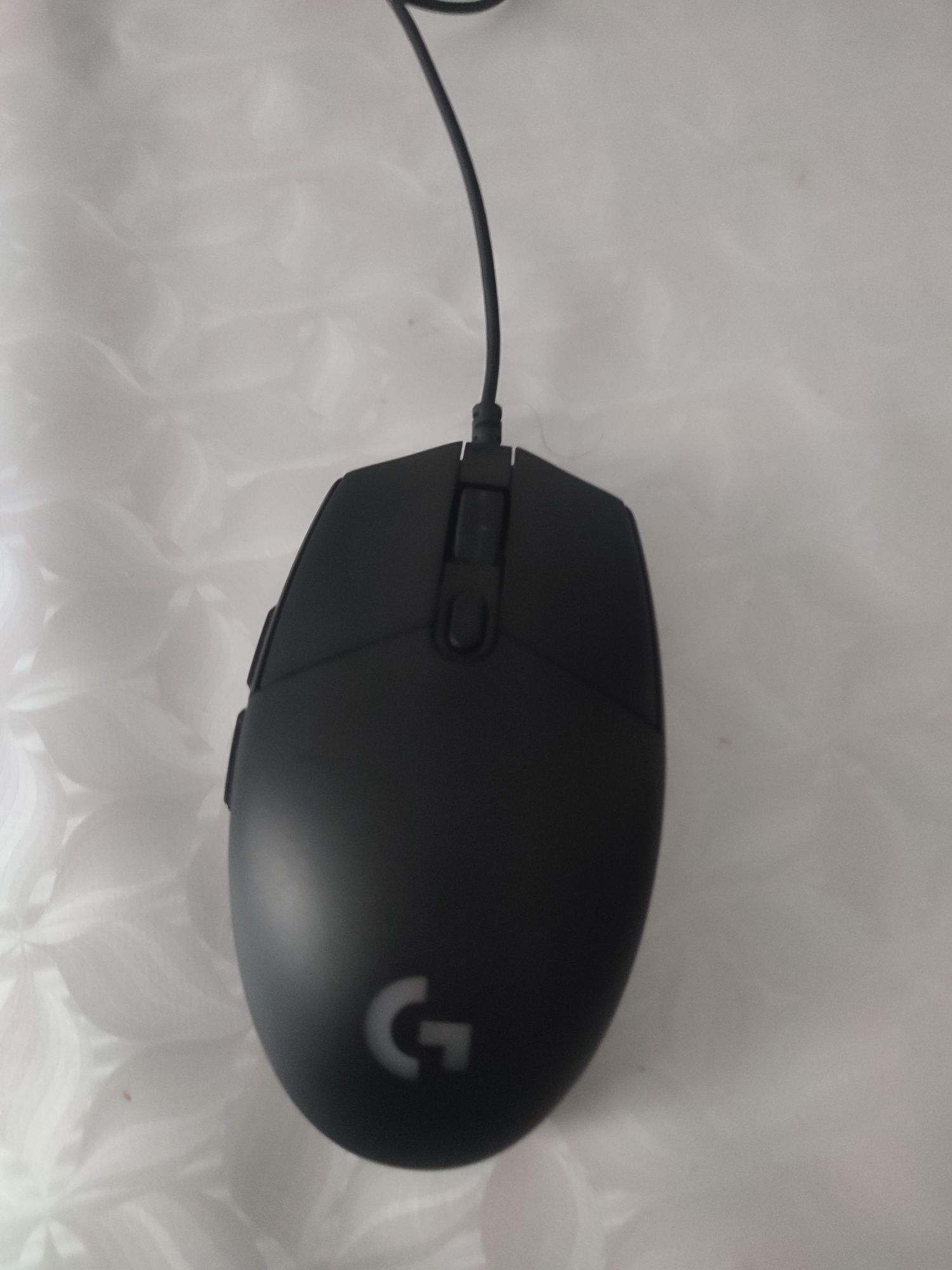 Logitech    G102
