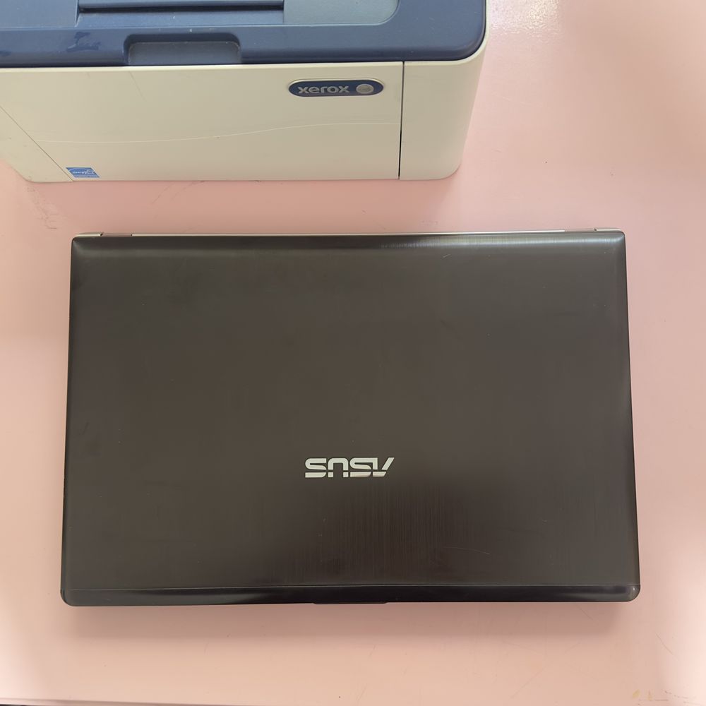 Ноутбук Asus n56