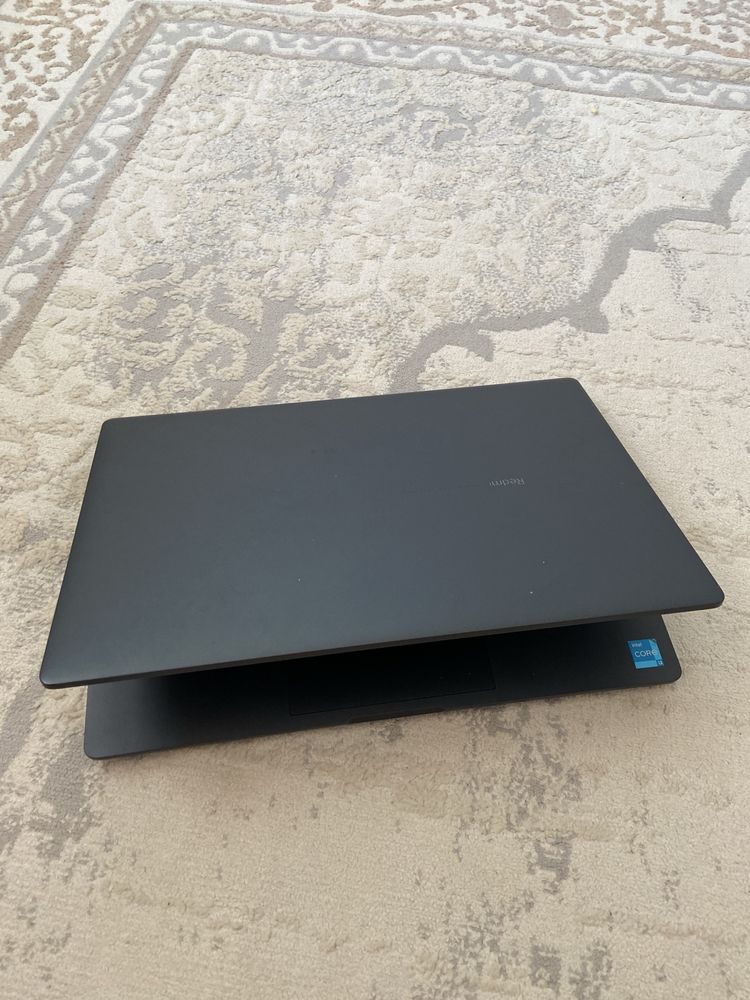 Xiaomi RedmiBook 15 15.6" / 8 Гб / SSD 256 Гб