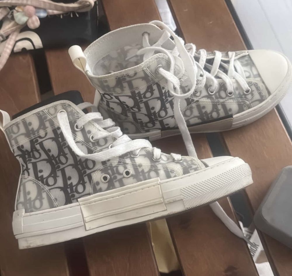 Кроссовки под Dior