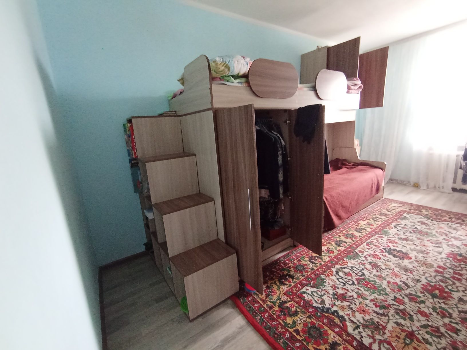 Кровать двухъярусная