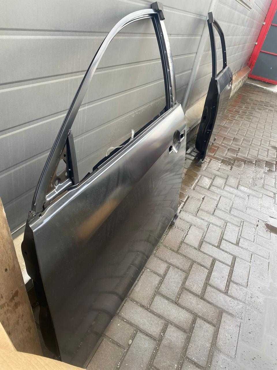Запчасти по кузову на Рено Ниссан Renault Nissan
