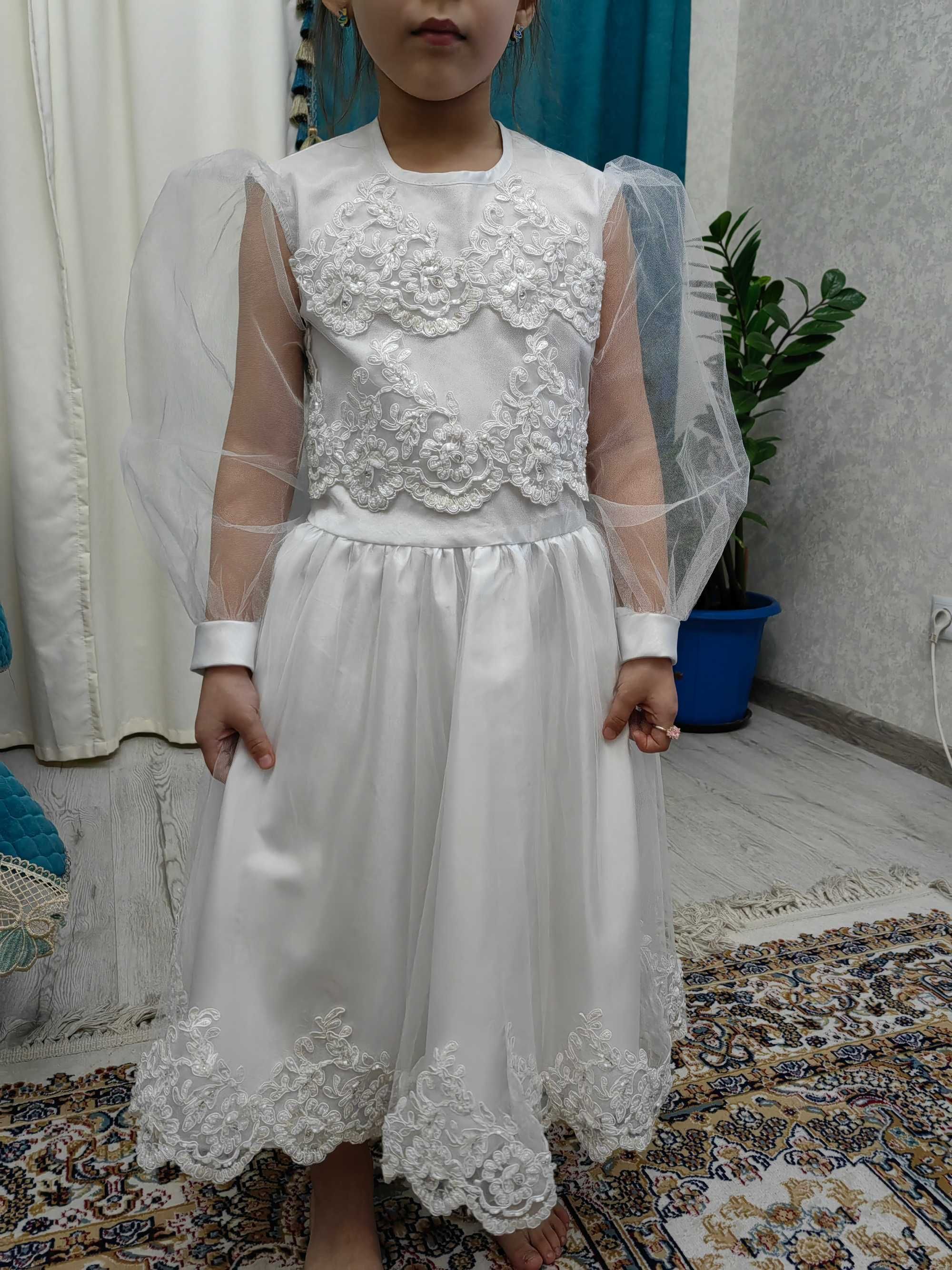 Продам платья для девочек