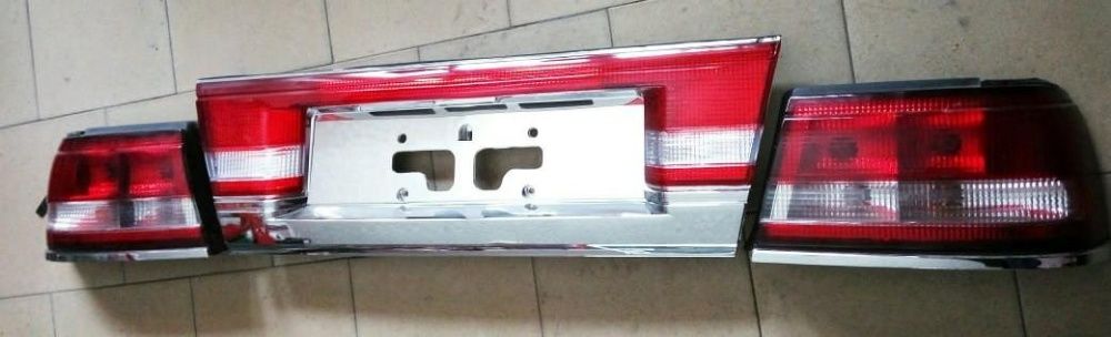 Фонари задние новые от Mazda 626 полный комплект от DEPO