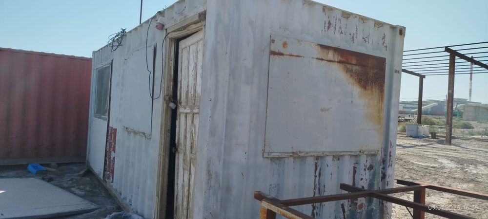 Контейнер с полной обшивкой