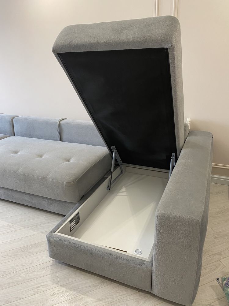 Продам диван  фирмы Savlukov