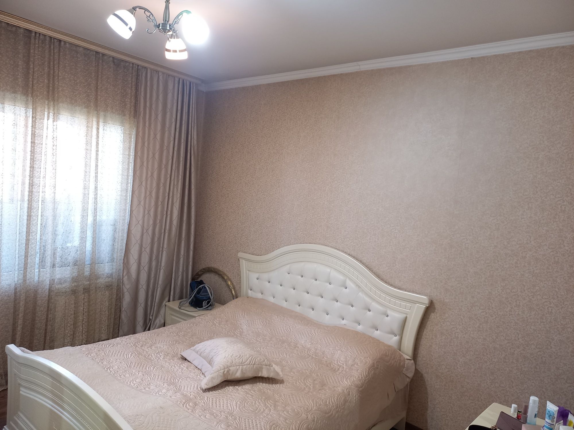 продам отличную квартиру в Алматы , мкр.Жетысу-2 , НЕзалоговая  , ТОРГ