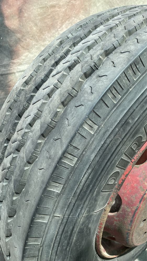 Грузовая шина 305/70 R 22,5. Одна штука