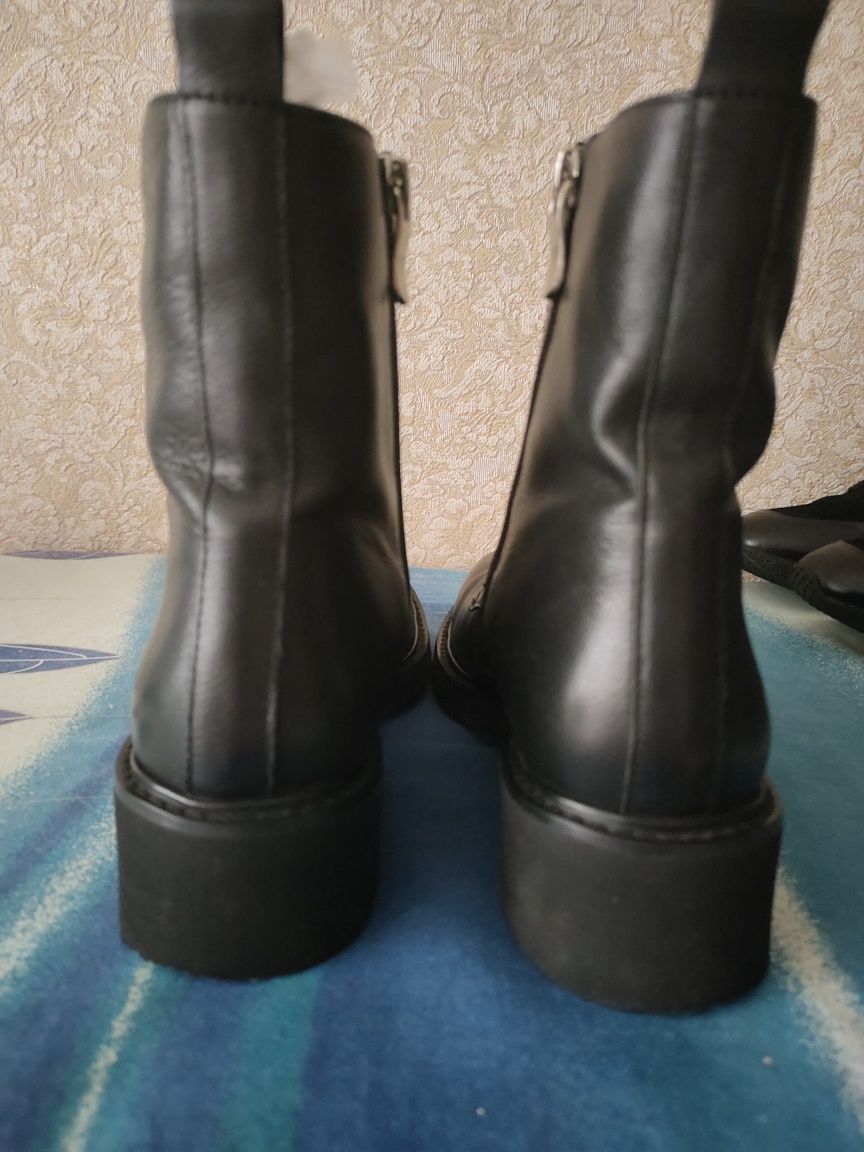 Продам Обувь Весна/ Зима