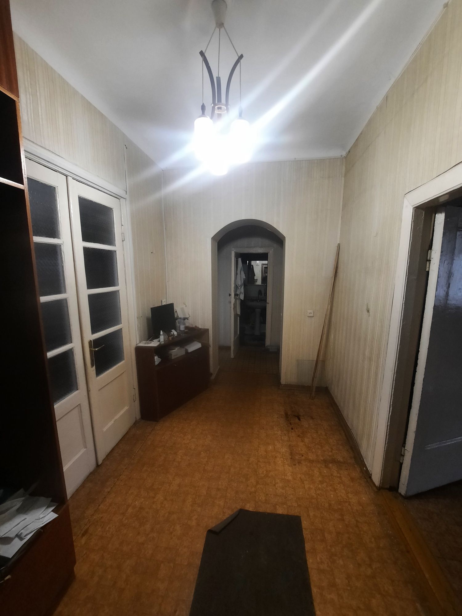Квартира 4 комнаты. Большой балкон. Центр ЦУМ
