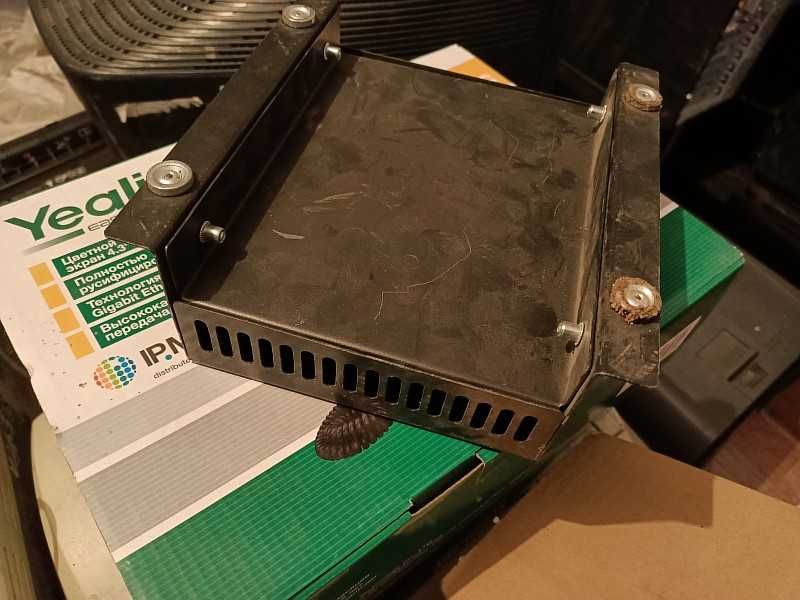 Продам блок питания "Mean Well LRS-100-12".