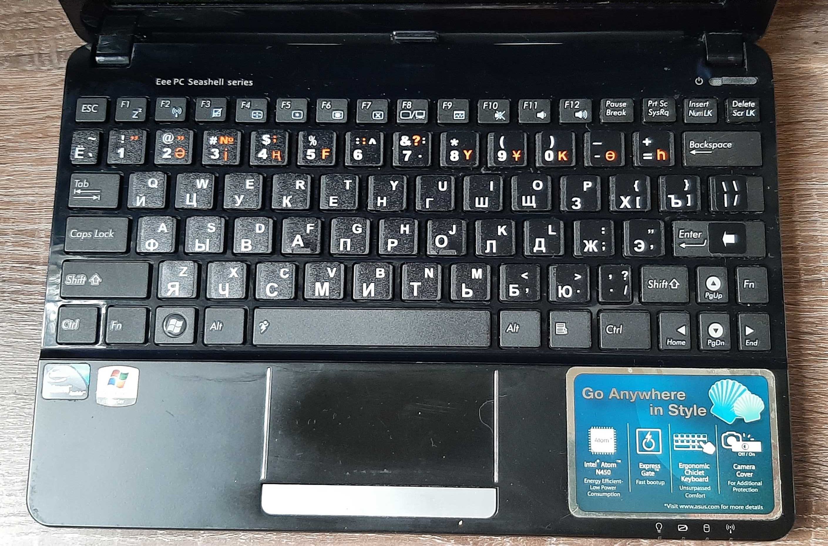 Нетбук Asus Eee 1015