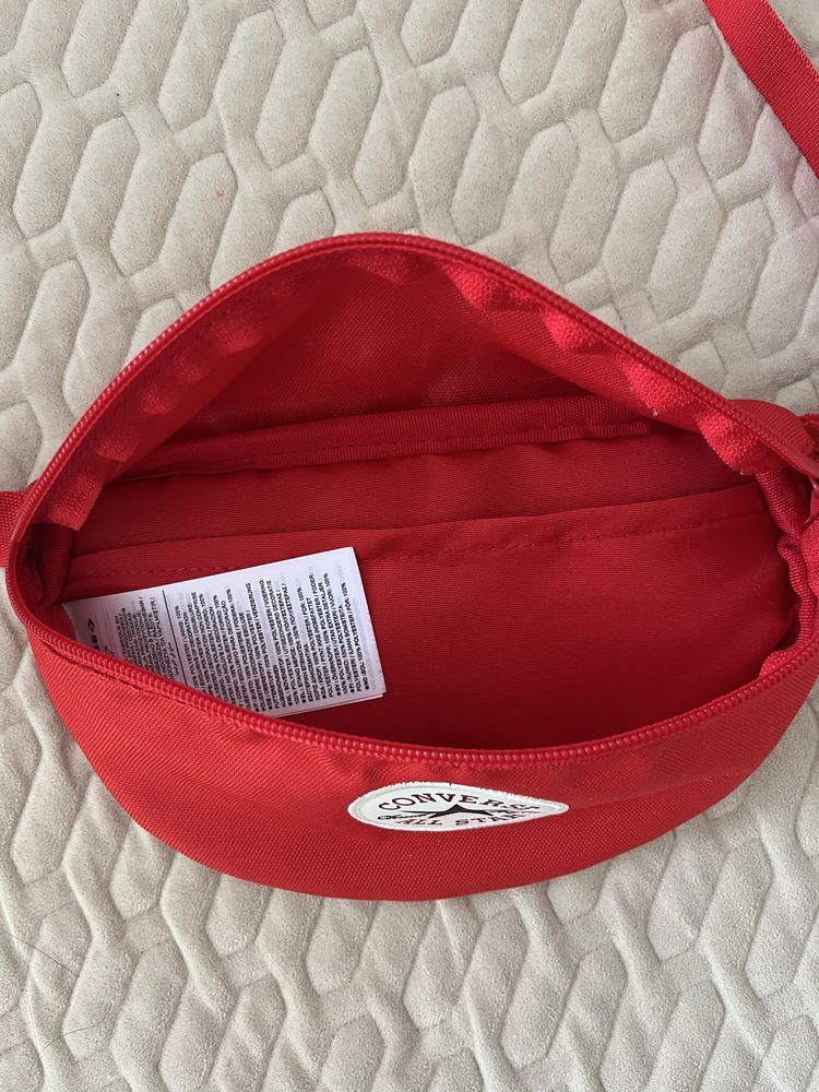 Продам оригинальную сумку converse