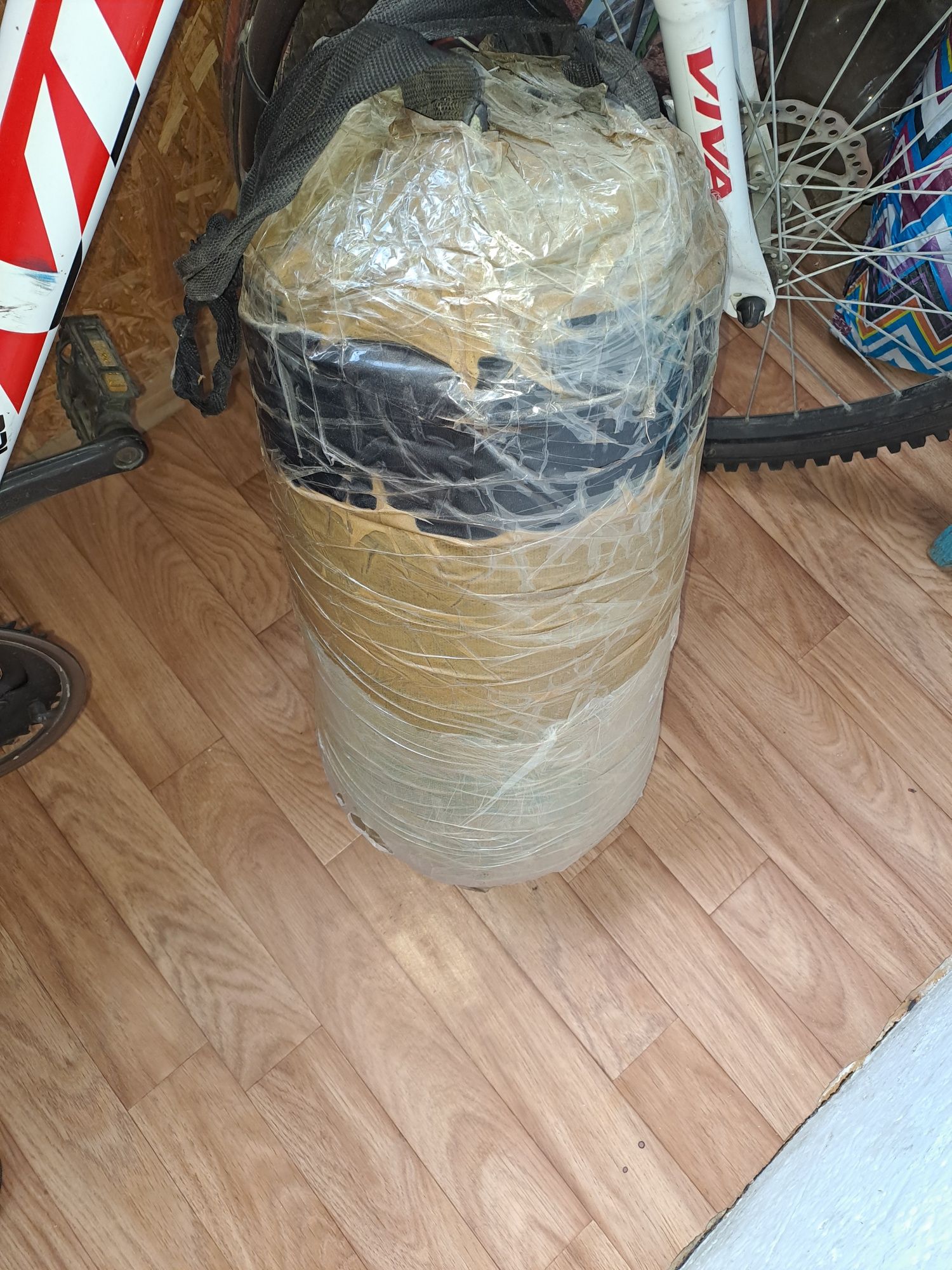 Продам боксёрский грушу
