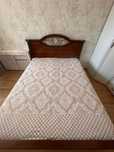 Срочно продам кровать с ортопедическими матрасом