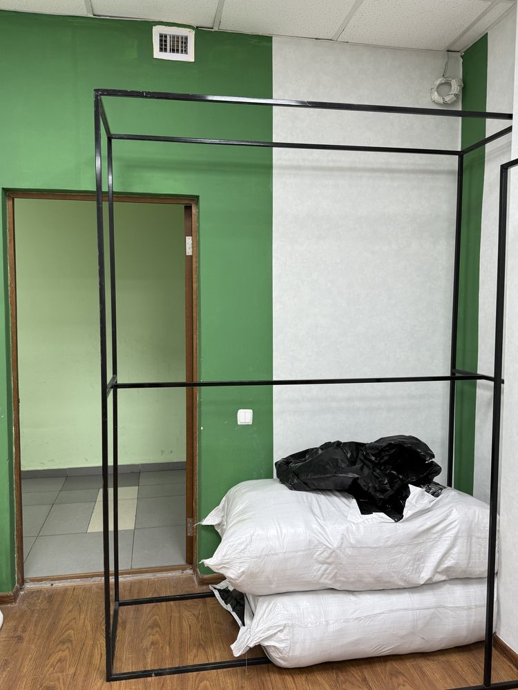 Рейл, стеллажи,