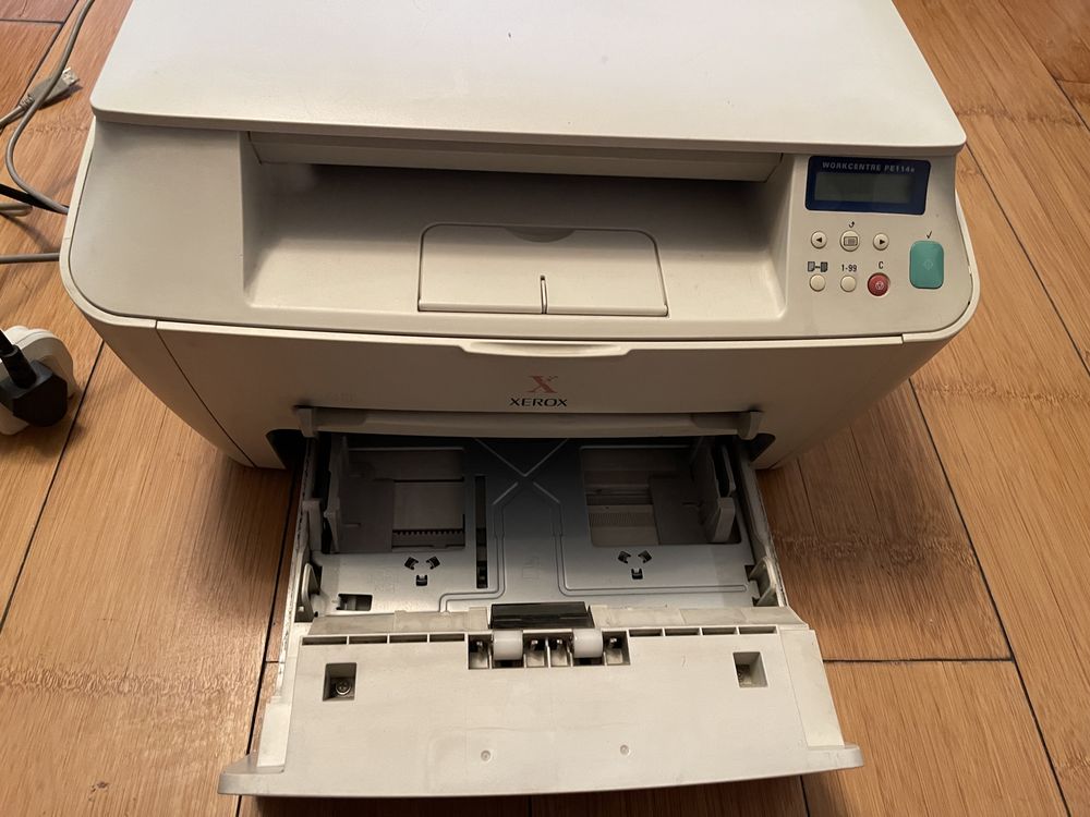Продам принтер Xerox