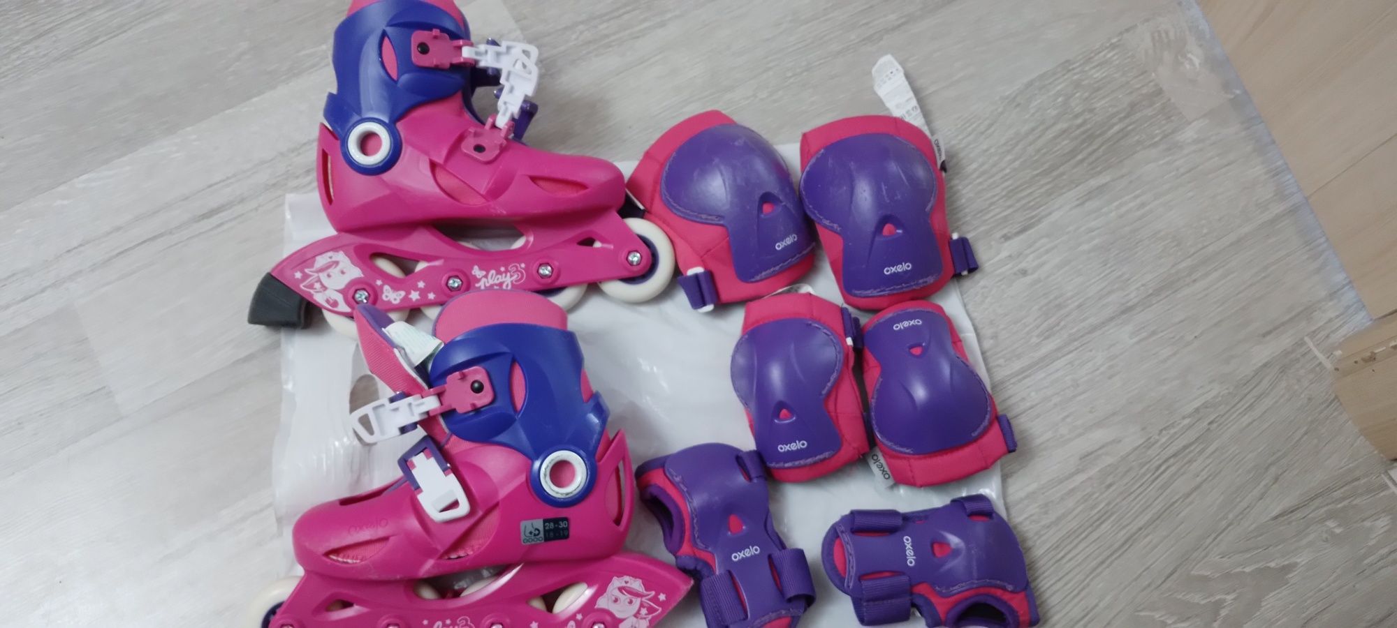 Ролики детские "Decathlon" с каской и защитой