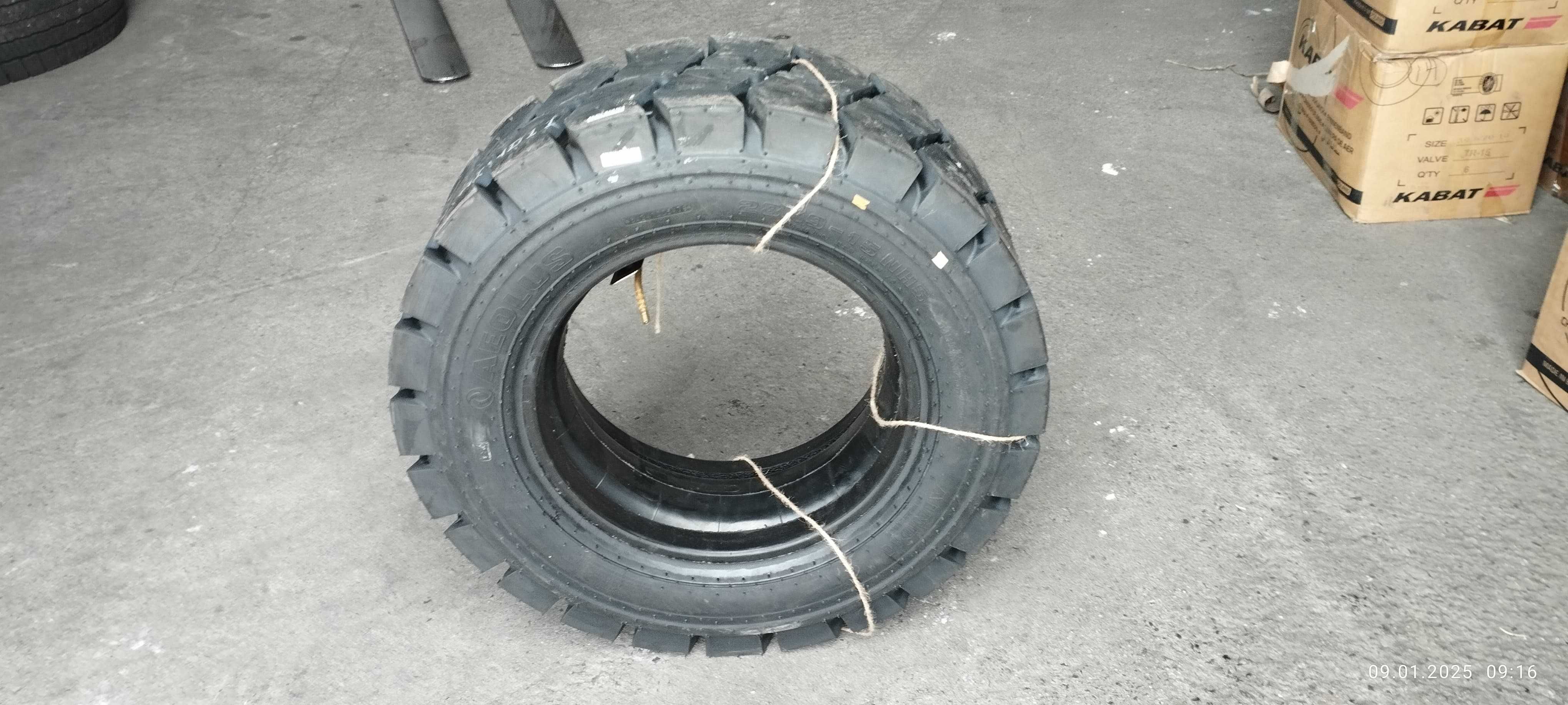 Шины для вилочных погрузчиков (Кару) 8.15-15, (28x9-15)