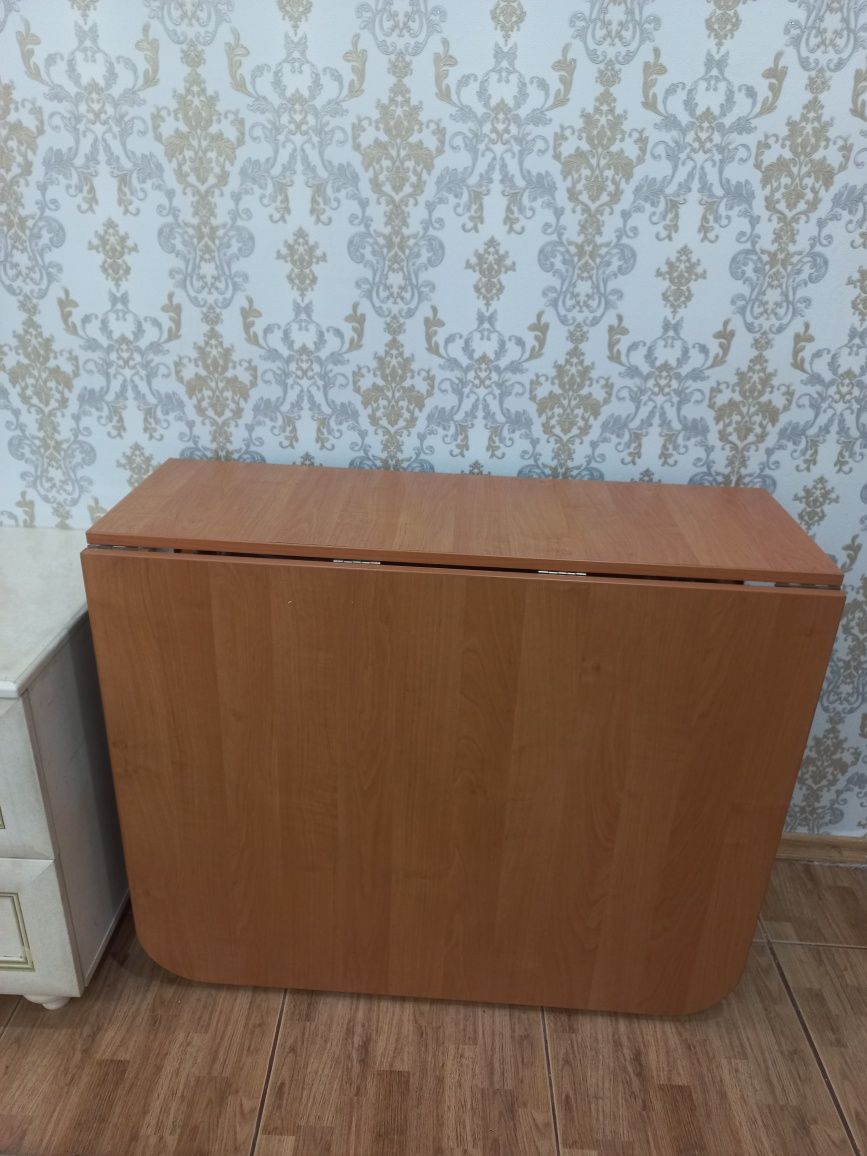 Раскладной качественный стол