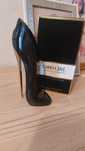 Продам духи good girl carolina herrera