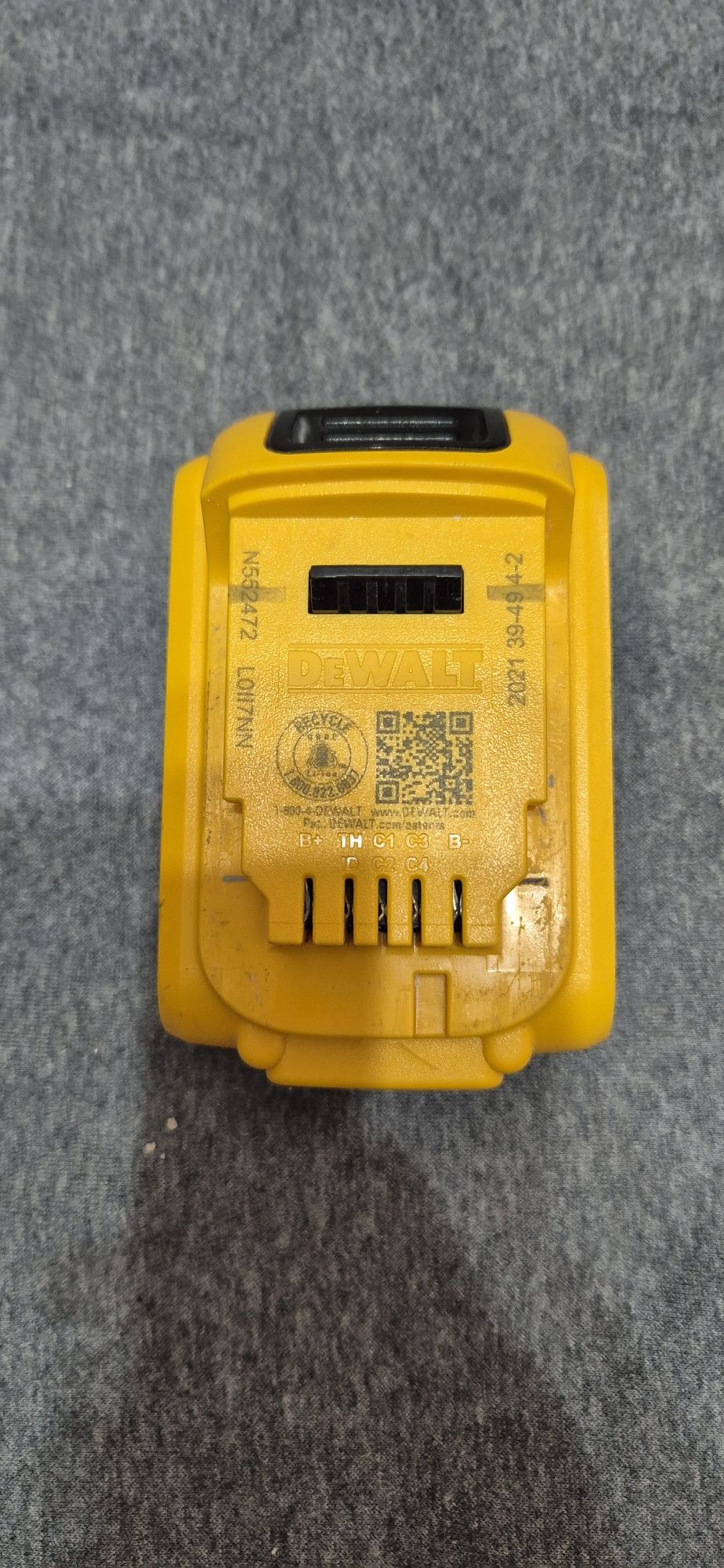 Дрель Шуруповерт Dewalt DCD999