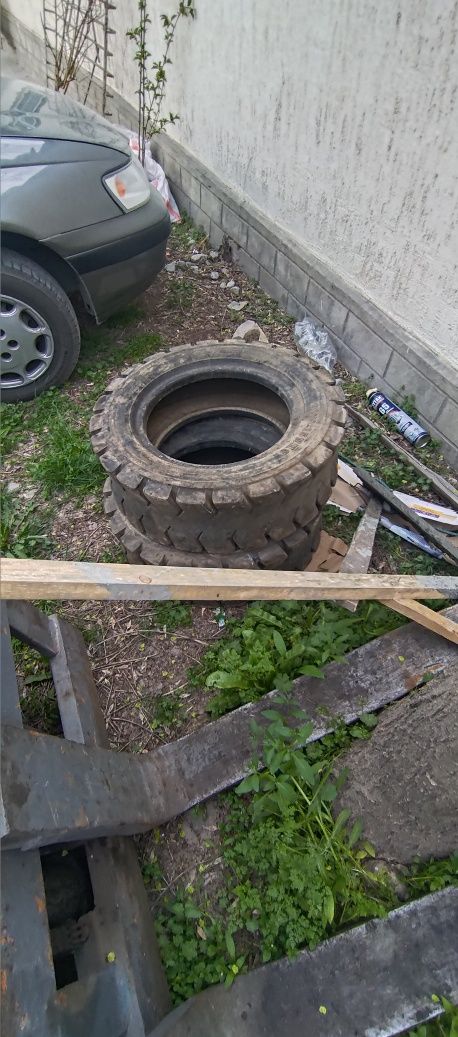 Вилочный погрузчик 3тоник