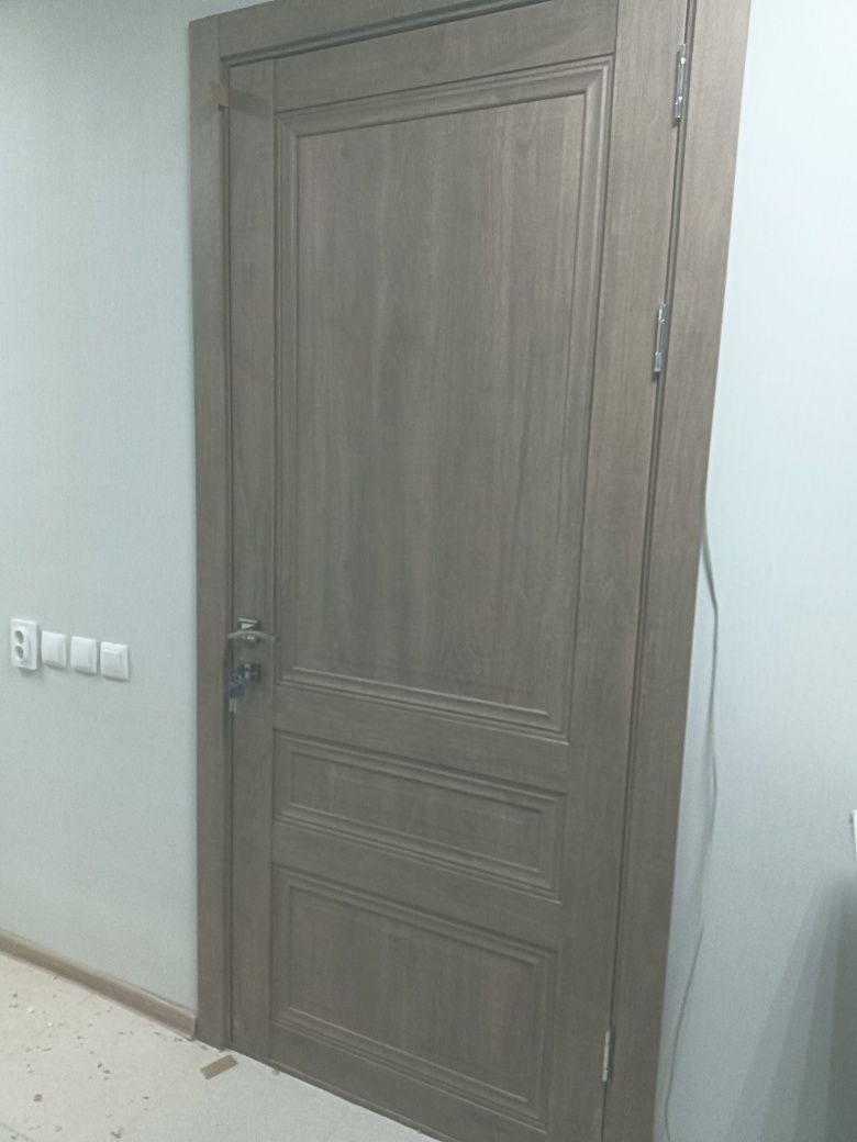 Установка межкомнатных дверей.