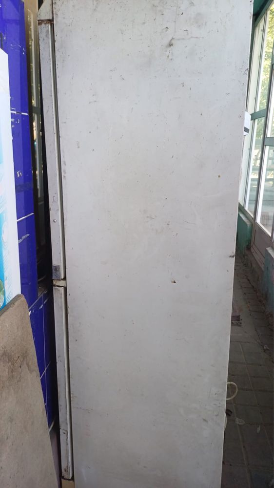 Продаются холодильники