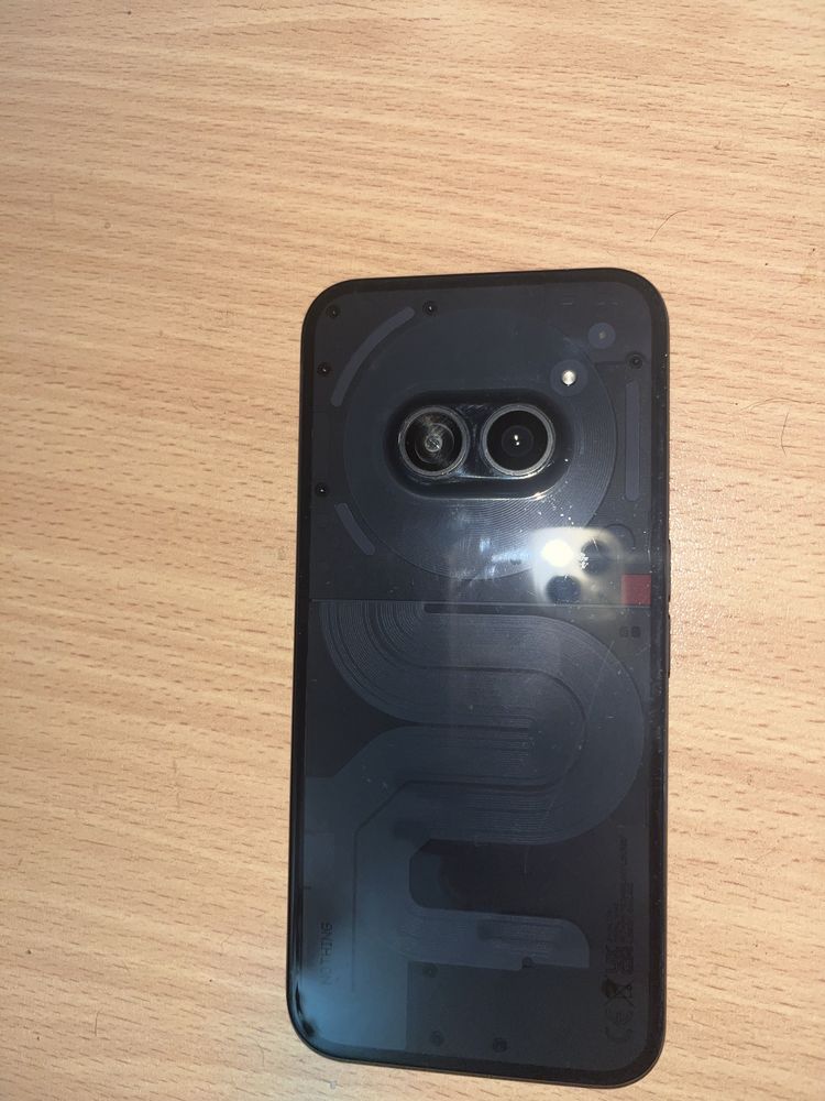 СРОЧНО ПРОДАМ смартфон Nothing 2a