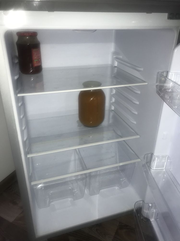 Продам новый холодильник Бирюса.
